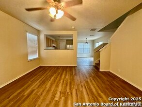 107 Cindy Lou Dr in San Antonio, TX - Building Photo - Building Photo