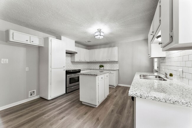 property at 601 Dogwood Trail