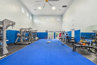 Seasons at Westchase in Tampa, FL - Building Photo - Building Photo