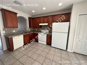 12403 Foxmoor Peak Dr in Riverview, FL - Foto de edificio - Building Photo