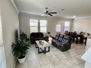 6483 Calgary Woods Ln in Katy, TX - Building Photo - Building Photo