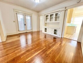 1224 E 1st St in Long Beach, CA - Building Photo - Building Photo