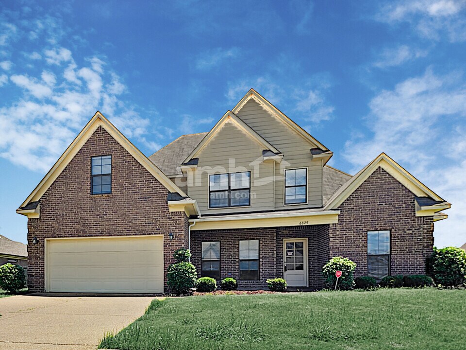 6329 Asbury Pl in Olive Branch, MS - Building Photo