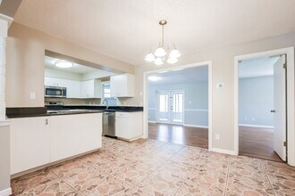 8318 Mattituck Cir in Orlando, FL - Foto de edificio - Building Photo