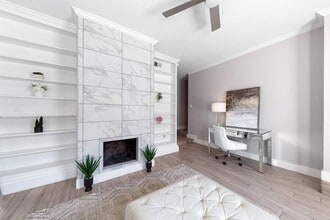 7700 Creekbend Dr, Unit 30 in Houston, TX - Building Photo - Building Photo