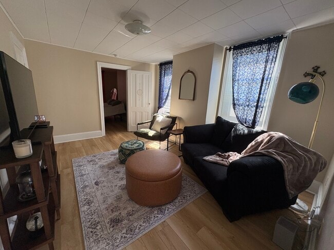 54 Oxford Rd, Unit Village of New Hartford