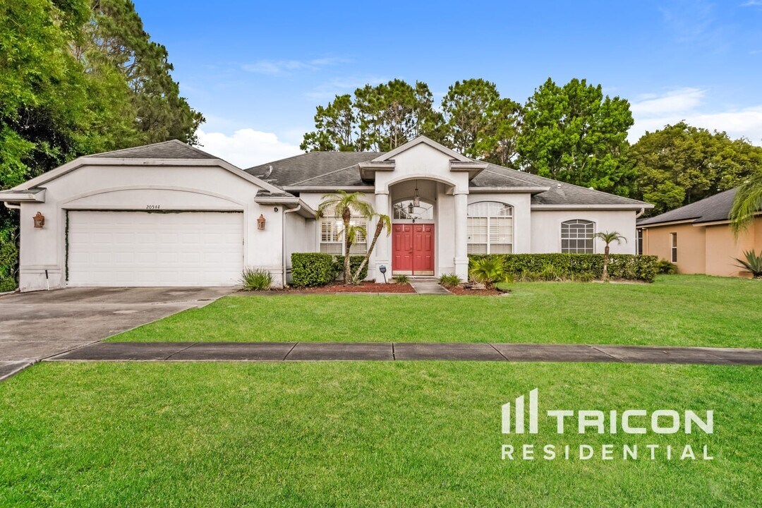 20544 Netherland St in Orlando, FL - Building Photo