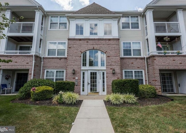 property at 1402 Bonnett Pl