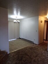 320-322 E Beakman St in Union, OR - Building Photo - Building Photo