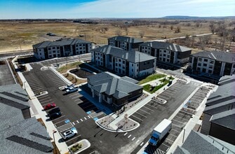 The Reserves at Eagle Point in Aurora, CO - Foto de edificio - Building Photo