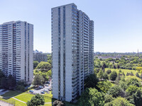 80 Antibes Dr in Toronto, ON - Building Photo - Building Photo