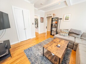 55 Hall Ave in Somerville, MA - Building Photo - Building Photo