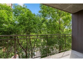 210 W Grant St in Minneapolis, MN - Building Photo - Building Photo