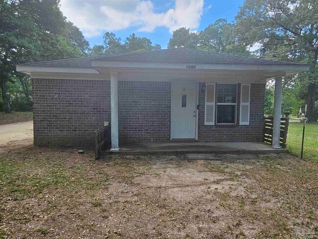 property at 2040 E Roberts Rd