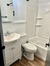 735 Center Ave, Unit 1 in Avalon, PA - Building Photo - Building Photo