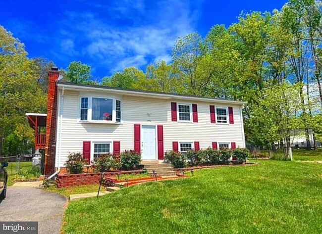 13770 Musket Ct in Woodbridge, VA - Foto de edificio - Building Photo