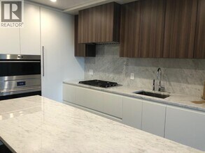 7418 Paulson St in Vancouver, BC - Building Photo - Building Photo