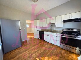 9116 Delphine Ave in Overland, MO - Building Photo