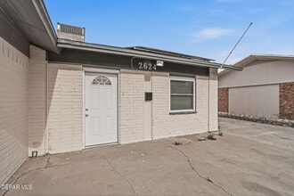 2624 Lake Victoria Dr in El Paso, TX - Building Photo - Building Photo