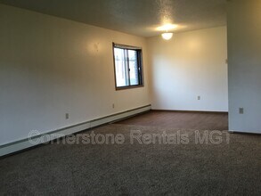 1401 12th St E in West Fargo, ND - Building Photo - Building Photo