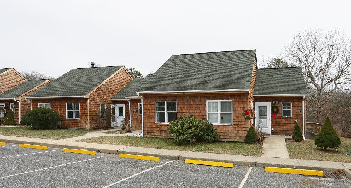 Windmill Village II in East Hampton, NY - Building Photo