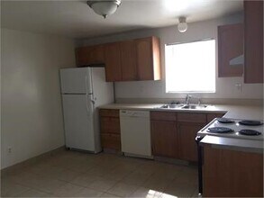 265 E Center St in Pleasant Grove, UT - Building Photo - Building Photo