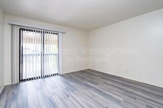 2756 N Charles Ave in Wichita, KS - Building Photo - Building Photo