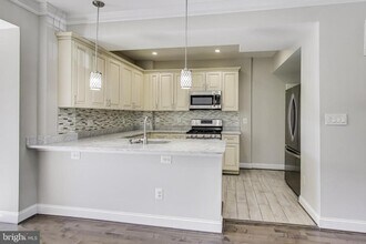 317 Todd Pl NE in Washington, DC - Building Photo - Building Photo