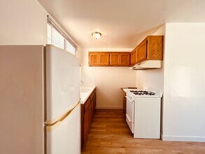 2716 Medlow Ave in Los Angeles, CA - Building Photo - Building Photo