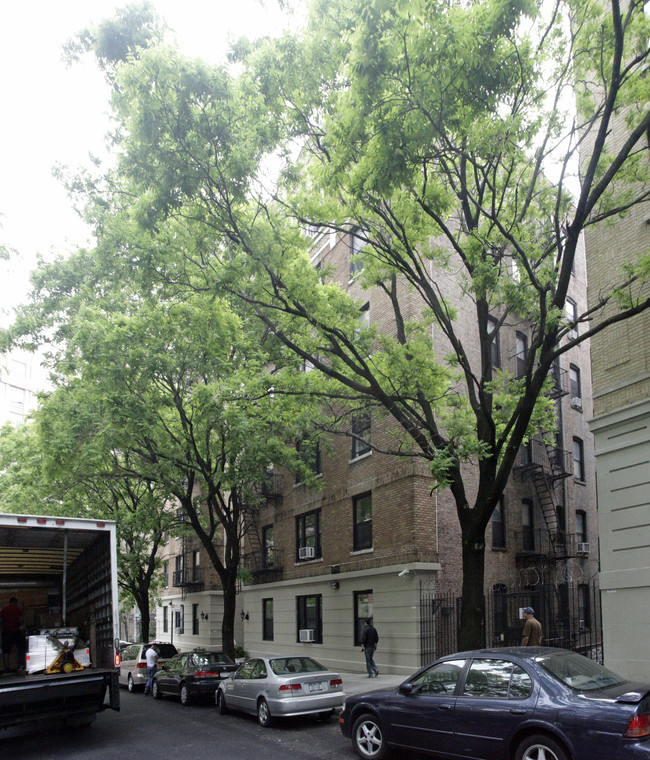 709 W 169th St in New York, NY - Building Photo - Building Photo
