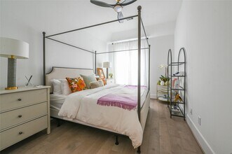 5233 Darling St in Houston, TX - Building Photo - Building Photo