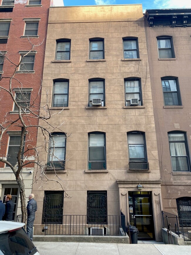 329 E 17th St in New York, NY - Building Photo - Building Photo