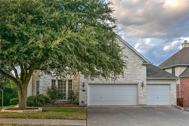 10644 Bramblecrest Dr in Austin, TX - Foto de edificio - Building Photo