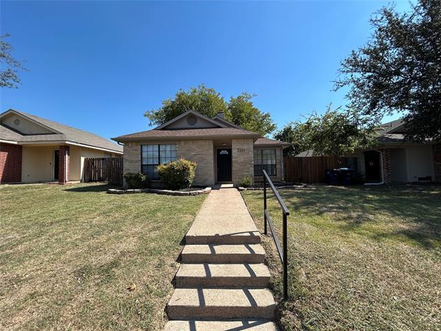 7332 Blackthorn Dr