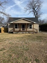 26 8th St in Greer, SC - Building Photo