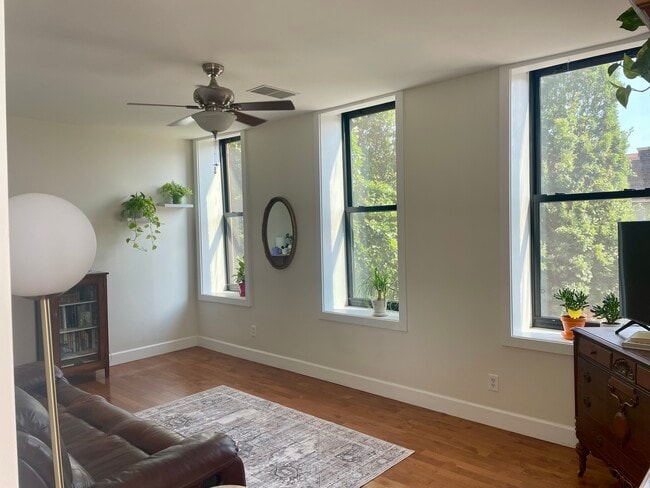 property at 1959 Cherokee St