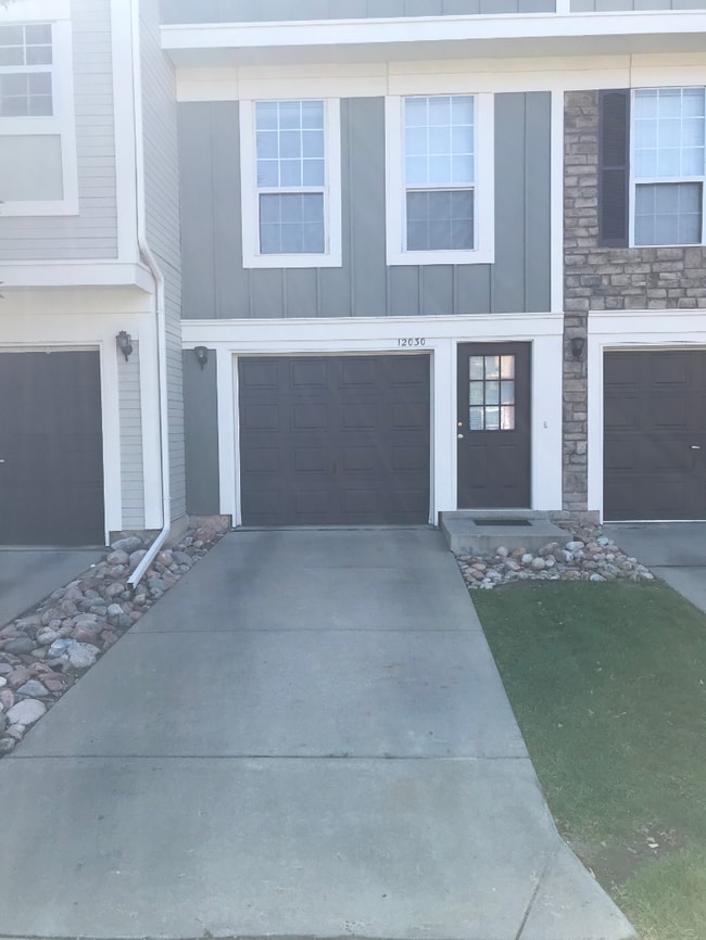12030 E Hoye Dr