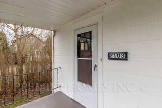 2103 17th St NE in Canton, OH - Building Photo - Building Photo