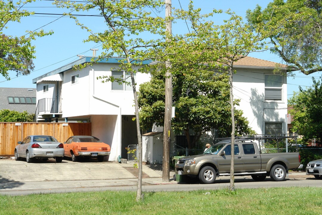 1492-1498 Addison St in Berkeley, CA - Building Photo