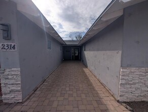 2314 N 64th Pl in Scottsdale, AZ - Building Photo - Building Photo