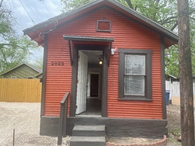 property at 2023 Beaver Ln