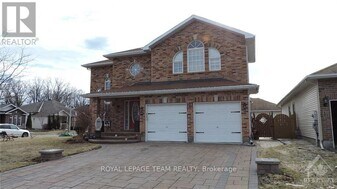 685 Everlasting Crescent in Ottawa, ON - Building Photo