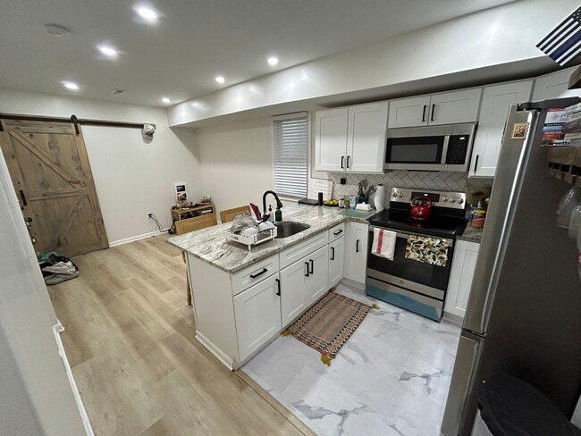 3104 Richmond St, Unit 2 in Philadelphia, PA - Foto de edificio - Building Photo
