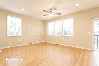 217 Fairfield Dr in Island Lake, IL - Building Photo - Building Photo