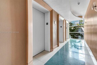 218 SE 14th St in Miami, FL - Building Photo - Building Photo