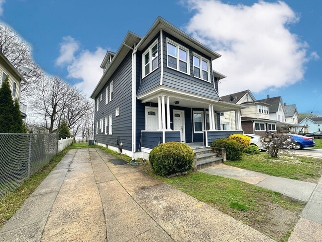 88 Franklin St in Ansonia, CT - Building Photo - Building Photo