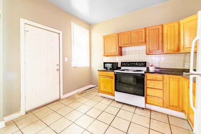 1234 S Lawndale Ave in Chicago, IL - Building Photo - Building Photo
