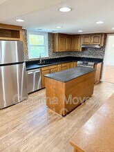 121 Chipwood Ln in Greenville, SC - Building Photo - Building Photo