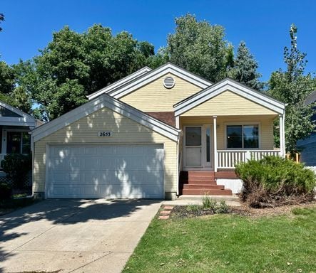 2653 S Deframe St in Lakewood, CO - Building Photo