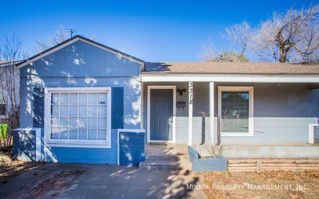 3318 32nd St in Lubbock, TX - Foto de edificio - Building Photo